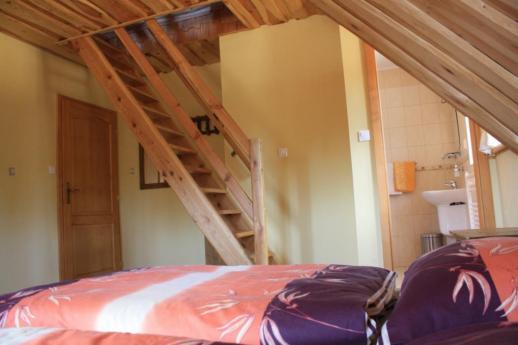 Koliba U Kuba A Rekreacne Domy Hrustin Zimmer foto